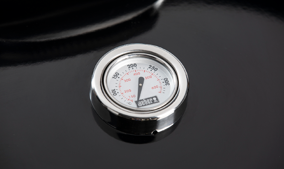 Угольный гриль Weber Master-Touch GBS E-5750, чёрный  